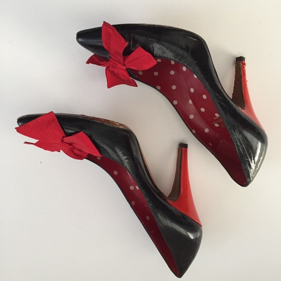 Moschino cheap and chic designer cheapandchic black patent red heel bow 6 as is - Picture 3 of 16
